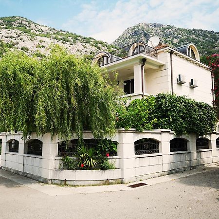 Villa Teuta Risan Exterior foto
